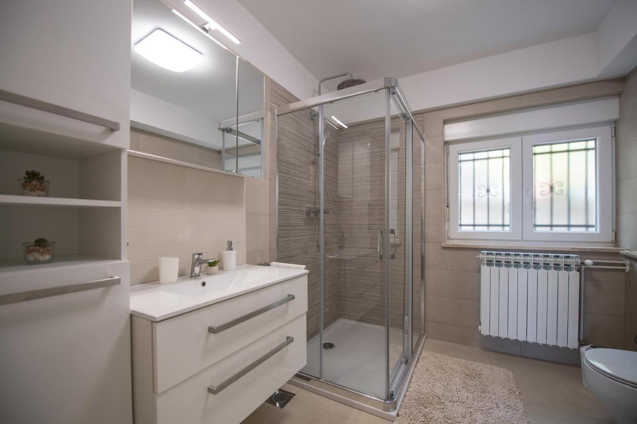 Apartman Sanja โอปาติยา ภายนอก รูปภาพ